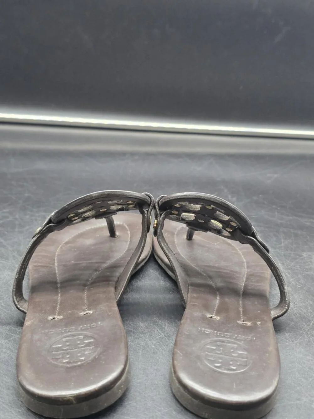 Tory Burch Sandals Womens Size 7 Brown Miller Logo Leather Thong Flat Shoes